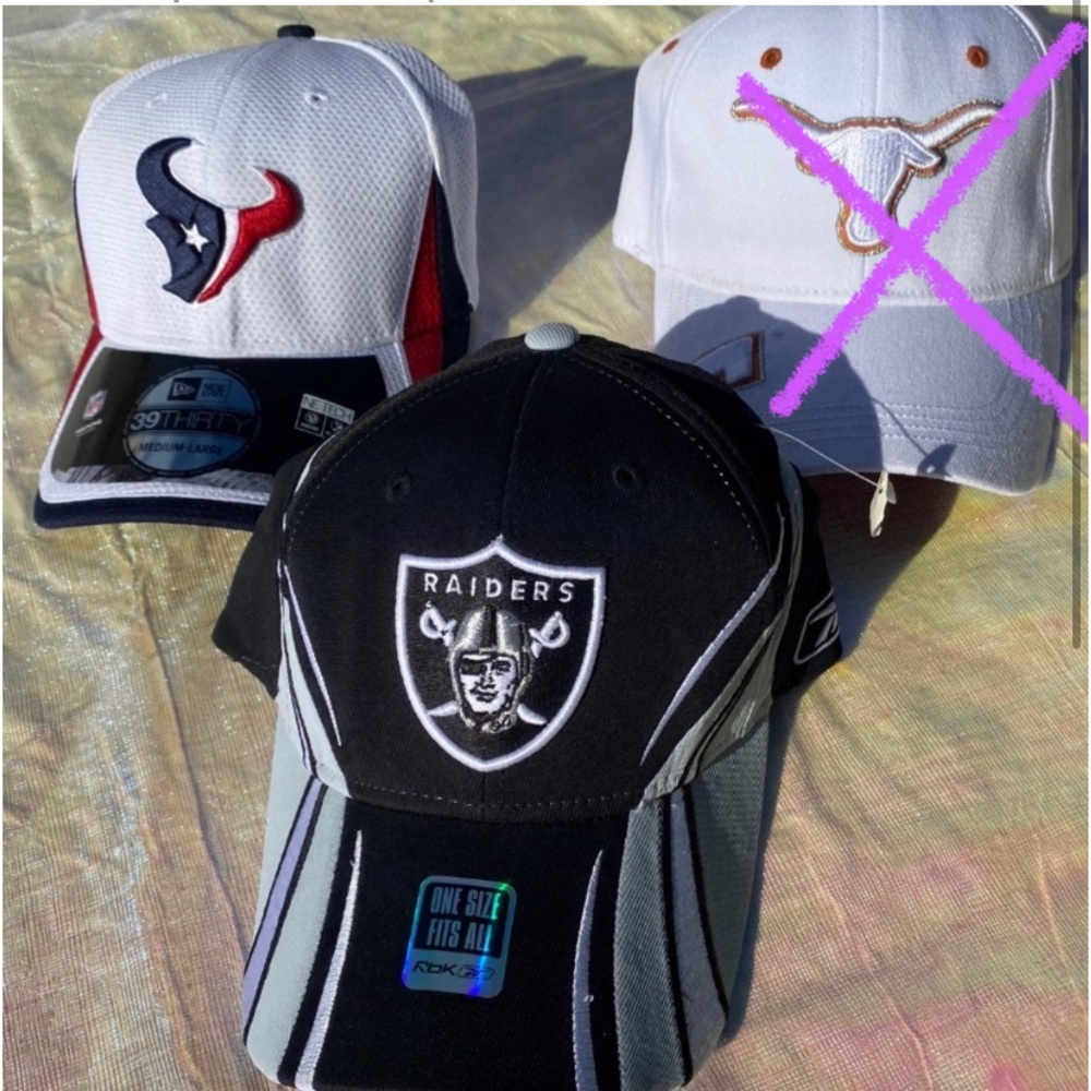 2 Baseball Caps Black and Gray Raiders Cap